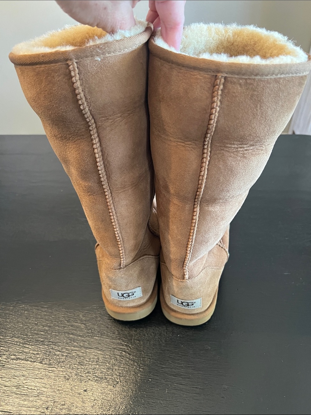 Ugg Classic Tall Shearling-Lined Suede Boots - Chestnut sz 9 - Picture 3 of 14